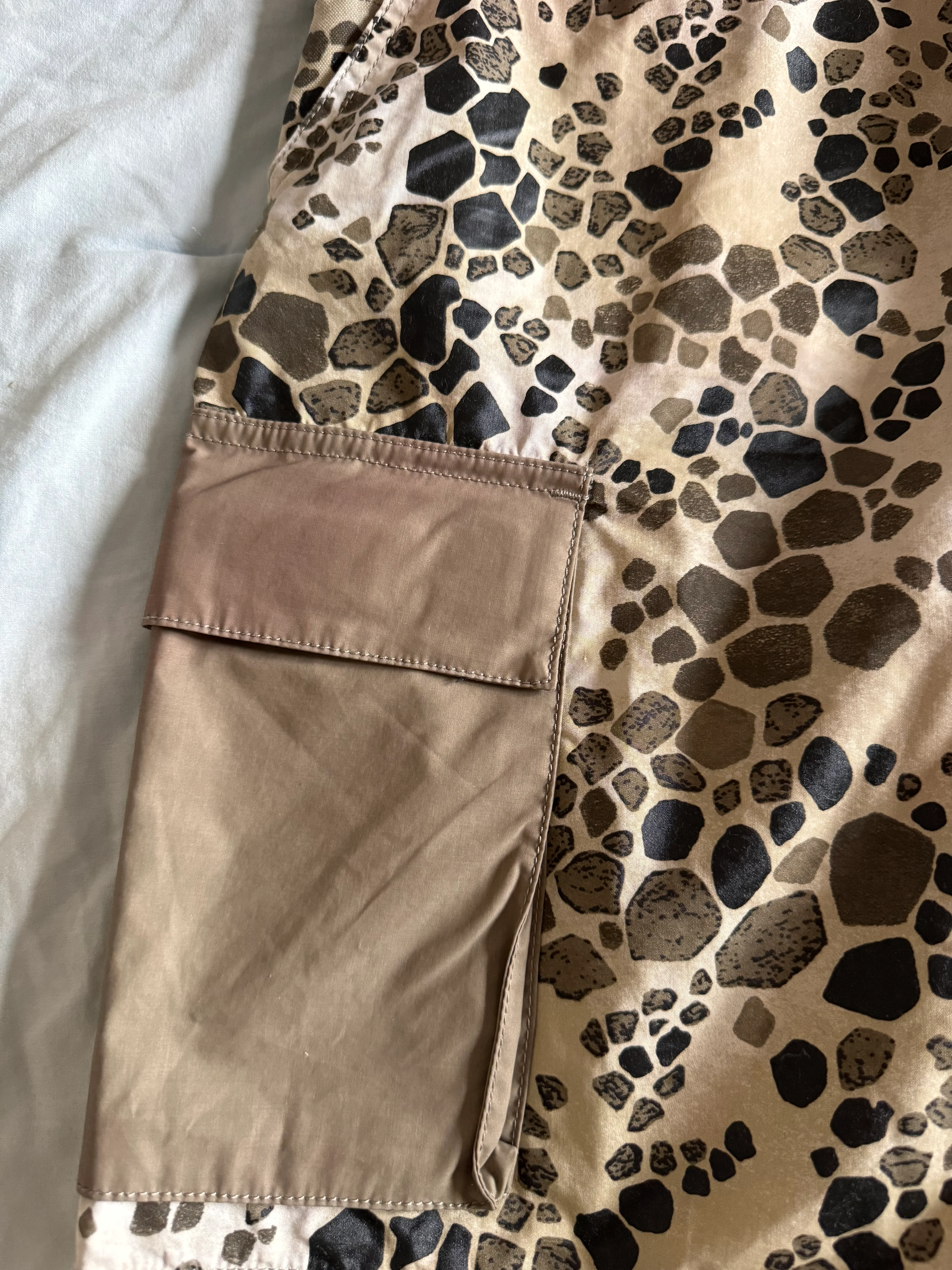 Stone Island 'Alligator Camo' Shorts - W30 - Image 3