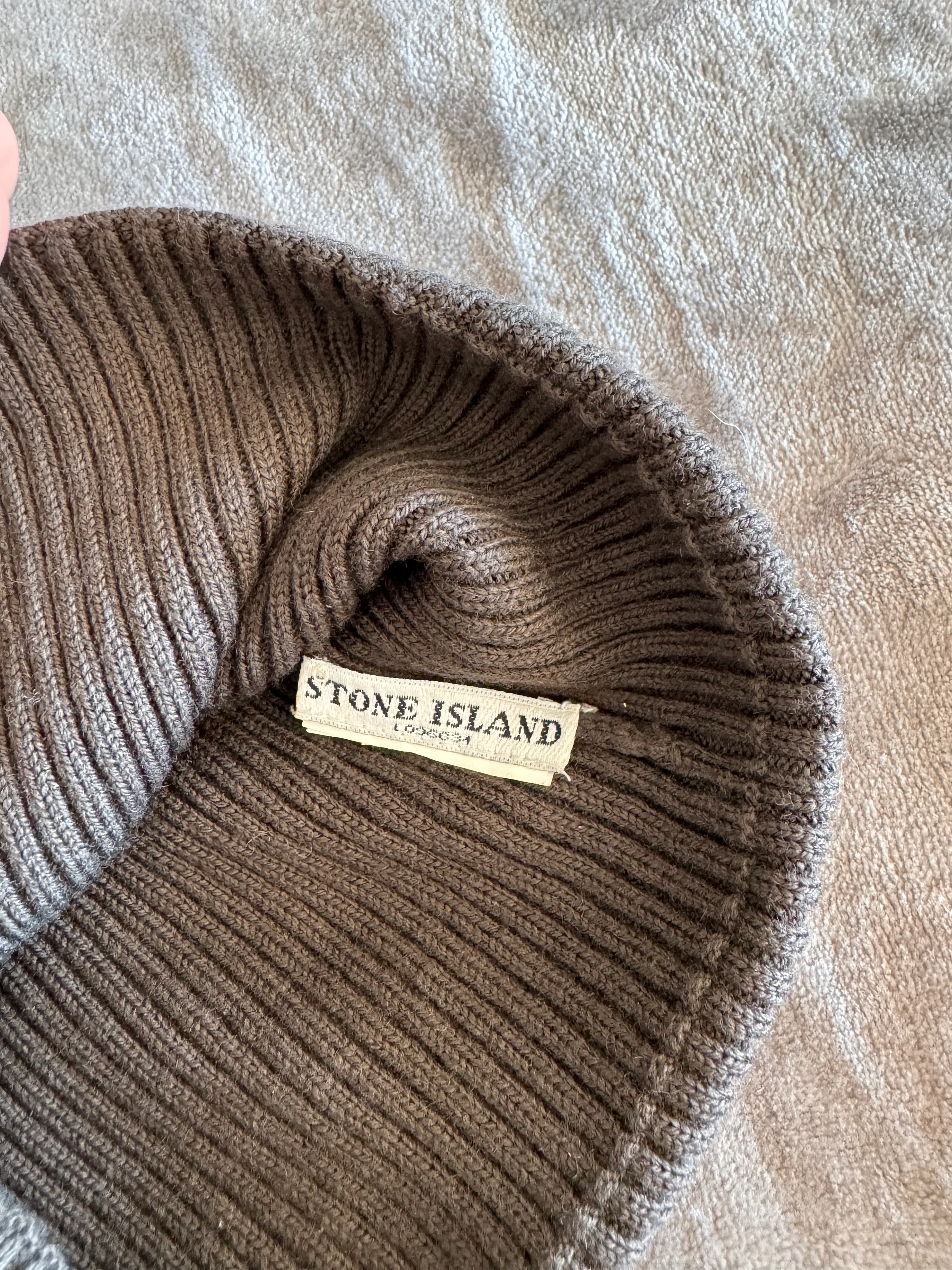 Stone Island Grey Beanie - Image 3