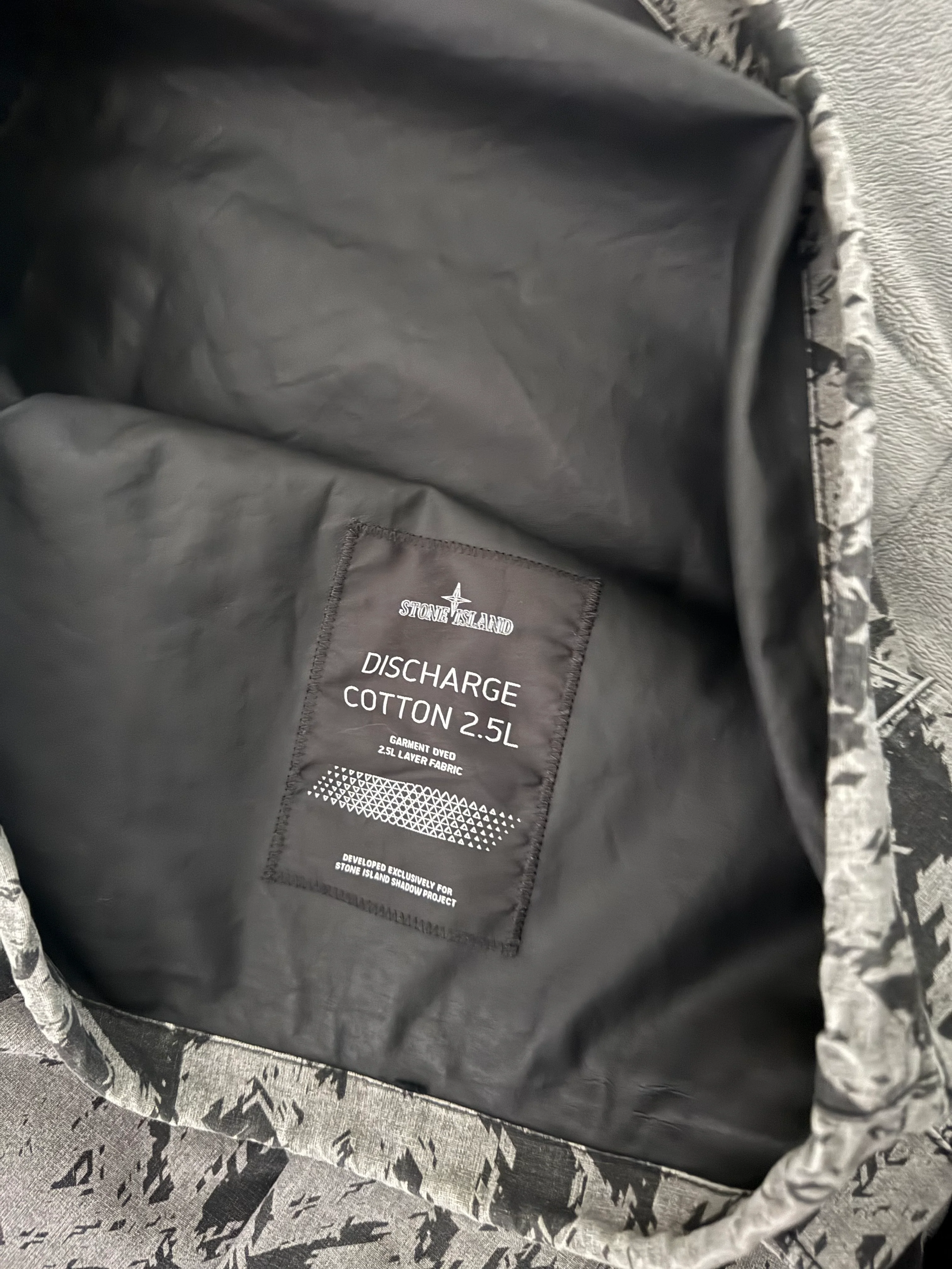 Stone Island Shadow Project 'Discharge Cotton 2.5L' Smock - Medium - Image 3