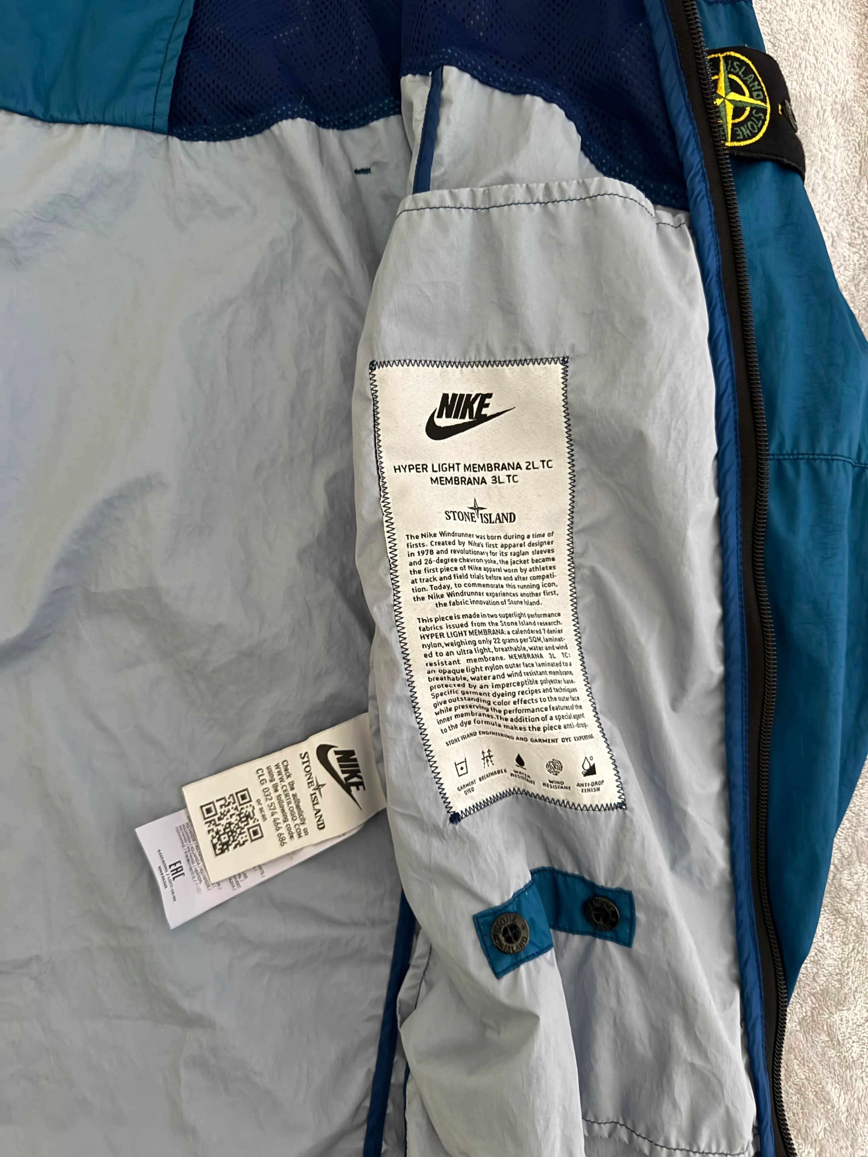 Stone Island x Nike 'HyperLight Membrana' Jacket - Medium - Image 4